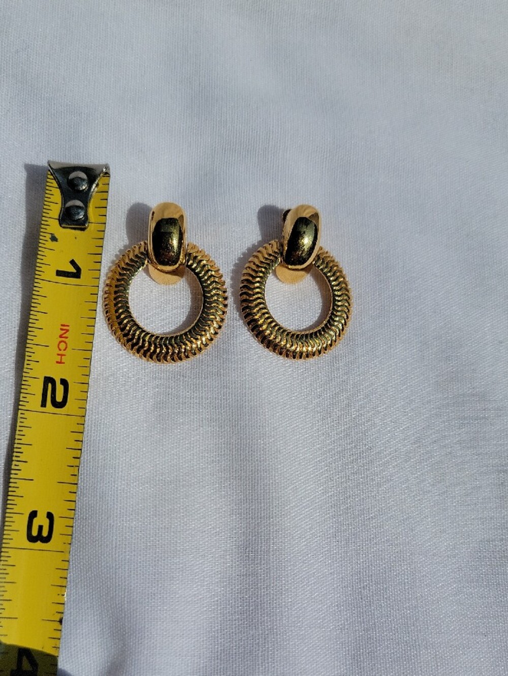 Vintage Avon Gold Textured Hoop Drop Pierced Earrings - Women Jewelry - Picture 3 of 4